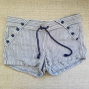 Linen/Rayon Seersucker Shorts